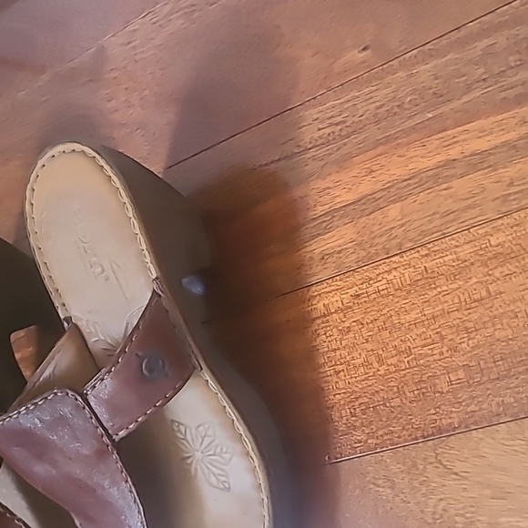 Born Shoes - Picture 3 of 4